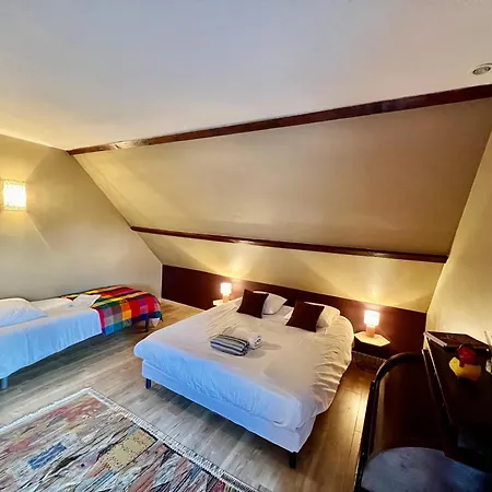 De Simona * Yvré-lʼÉvêque